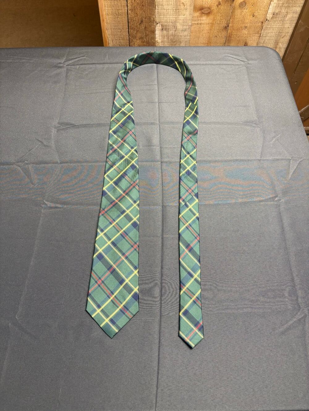 Lands’ End Men’s 100% Silk Tie Green Navy Red Yellow Plaid 59” Long